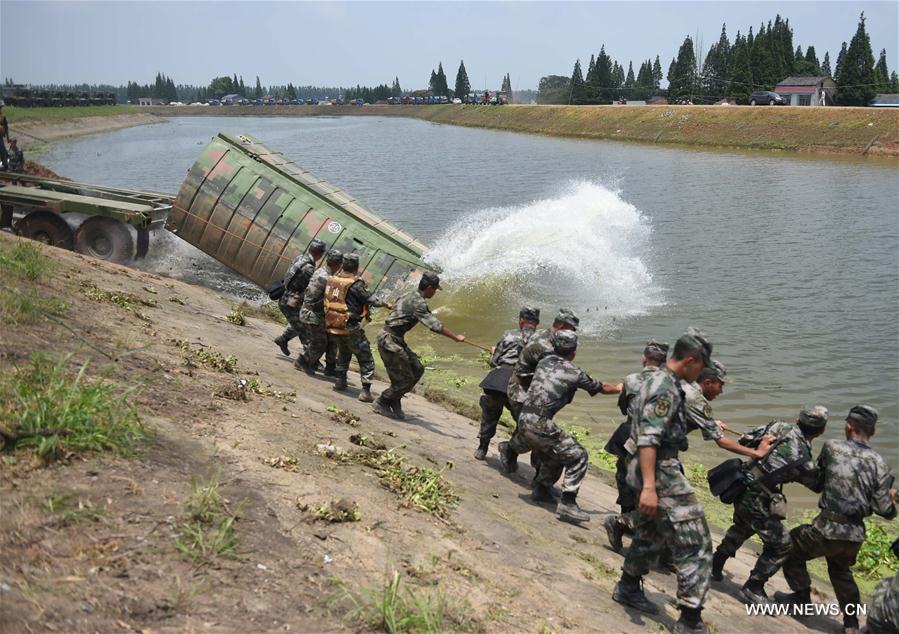 CHINA-HUNAN-HUARONG-FLOOD-DIKE BREACH (CN)