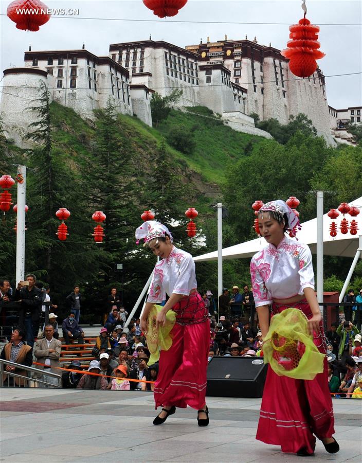 CHINA-LHASA-JIANGXI-CULTURE-PERFORMANCE (CN)