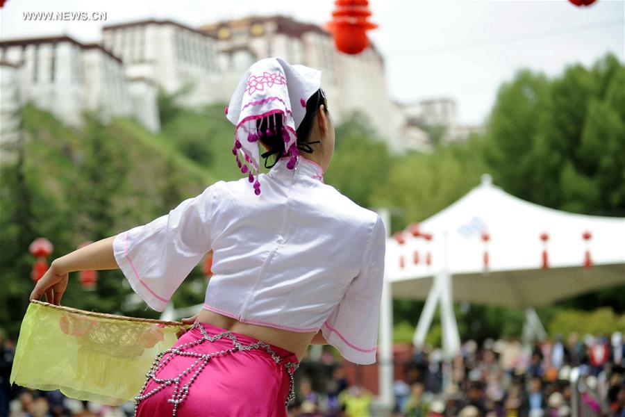 CHINA-LHASA-JIANGXI-CULTURE-PERFORMANCE (CN)