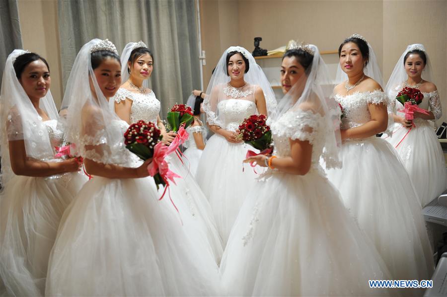 CHINA-XINJIANG-KASHGAR-FRONTIER SOLDIERS-GROUP WEDDING (CN) 