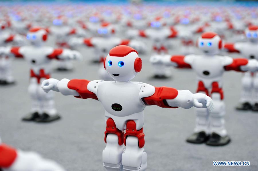 #CHINA-QINGDAO-ROBOT DANCING-GUINNESS RECORD (CN)