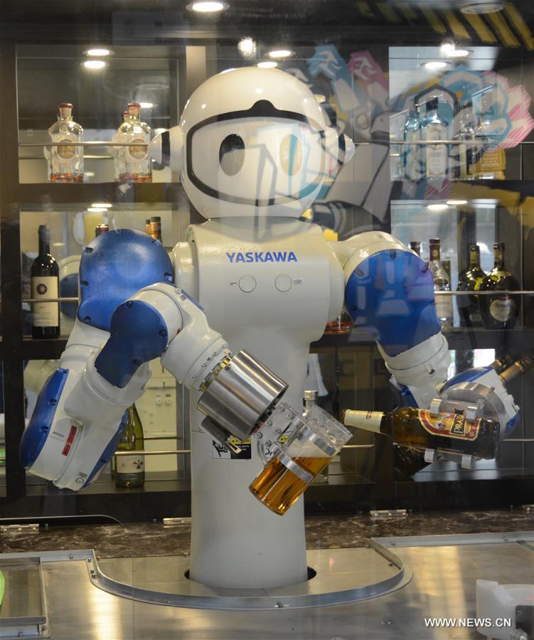 CHINA-QINGDAO-BEER ROBOT (CN)