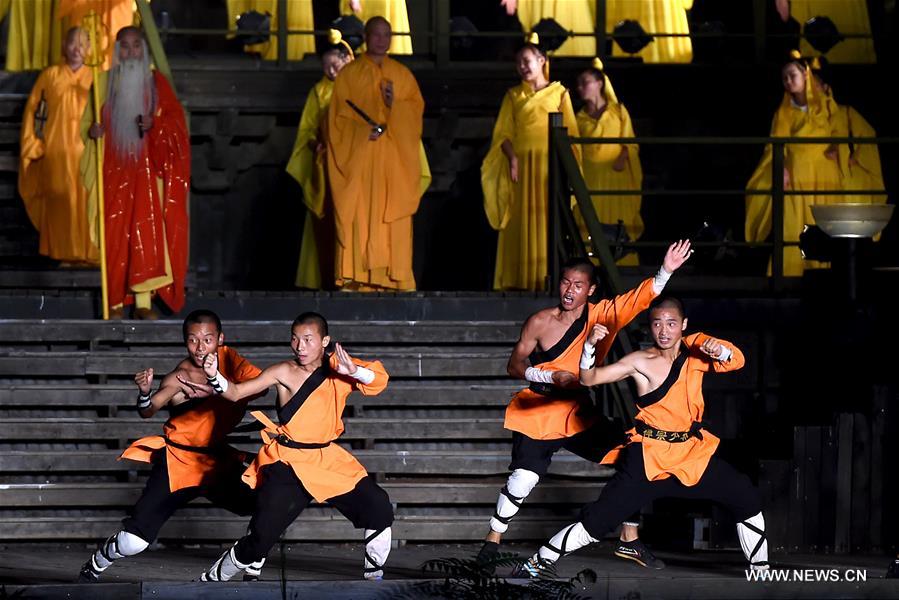 The music ritual was shown on the natural stage of the Songshan Mountain to present a rhythm combined with natural sounds and the 'Zen Music'. 