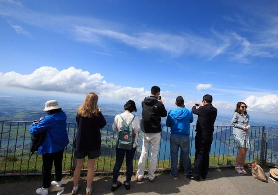 China's outbound tourism spending tops $226b, half on shopping