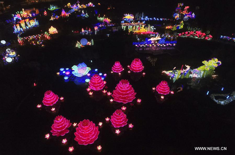 **CHINA-YUNNAN-YUXI-LANTERN FAIR-AERIAL VIEW (CN)