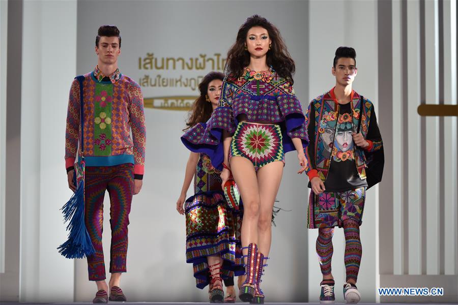 THAILAND-BANGKOK-THAI FABRIC-FASHION SHOW