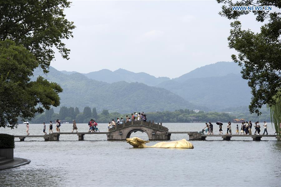 CHINA-HANGZHOU-WEST LAKE-SCENERY (CN)