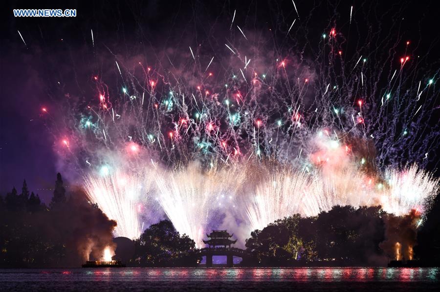 (G20 SUMMIT)CHINA-HANGZHOU-G20-WEST LAKE-FIREWORKS (CN)