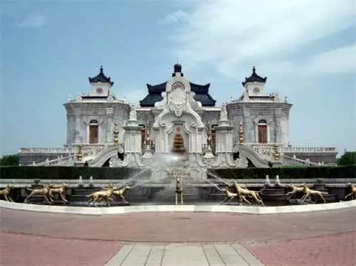 Old photos of Yuanmingyuan a hit online