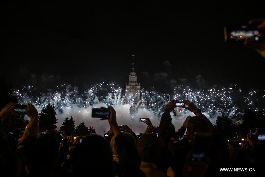 The Circle of Light Moscow international festival is an annual event at which lighting designers and specialists in audiovisual art from various countries reinvent the architectural scene of Moscow by using video mapping. 
