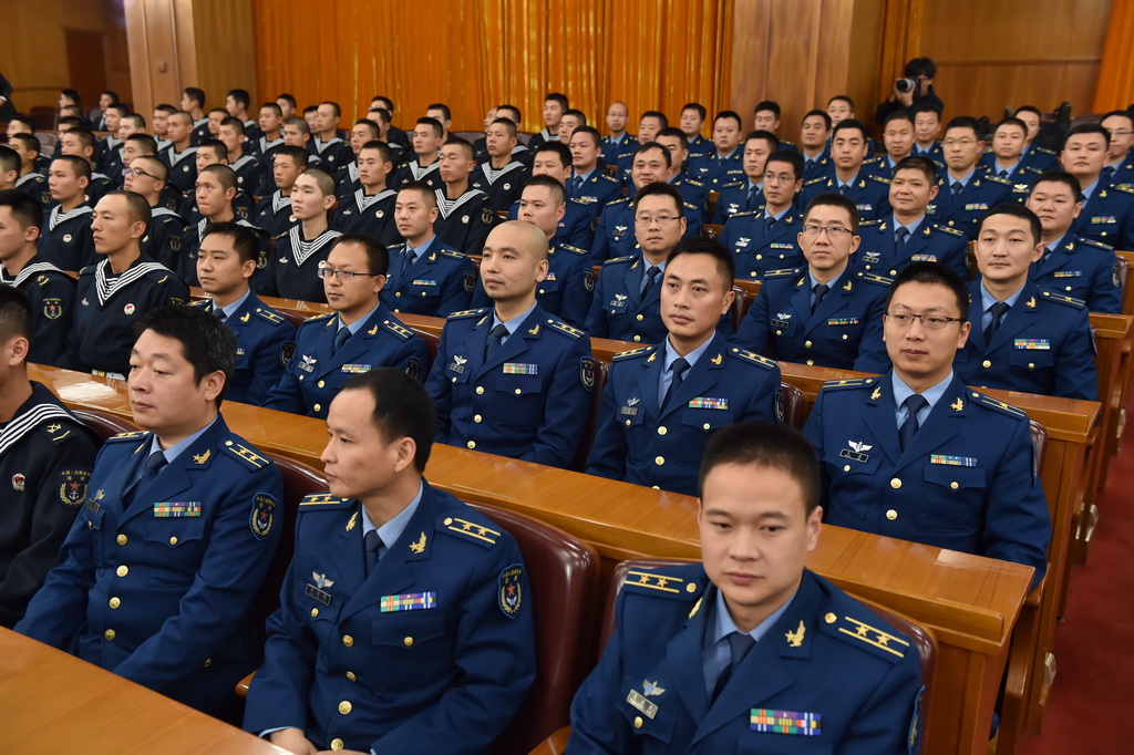 纪念中国红军长征胜利80周年大会举行。记者 翁奇羽摄 