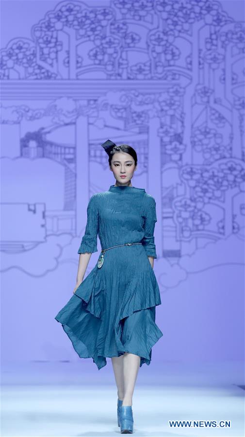 CHINA-BEIJING-FASHION WEEK (CN)