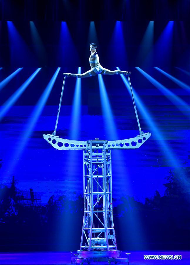CHINA-HENAN-ACROBATICS FESTIVAL (CN) 