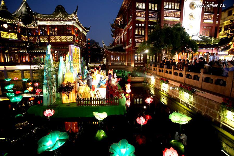 CHINA-SHANGHAI-YUYUAN GARDEN-LANTERN (CN)