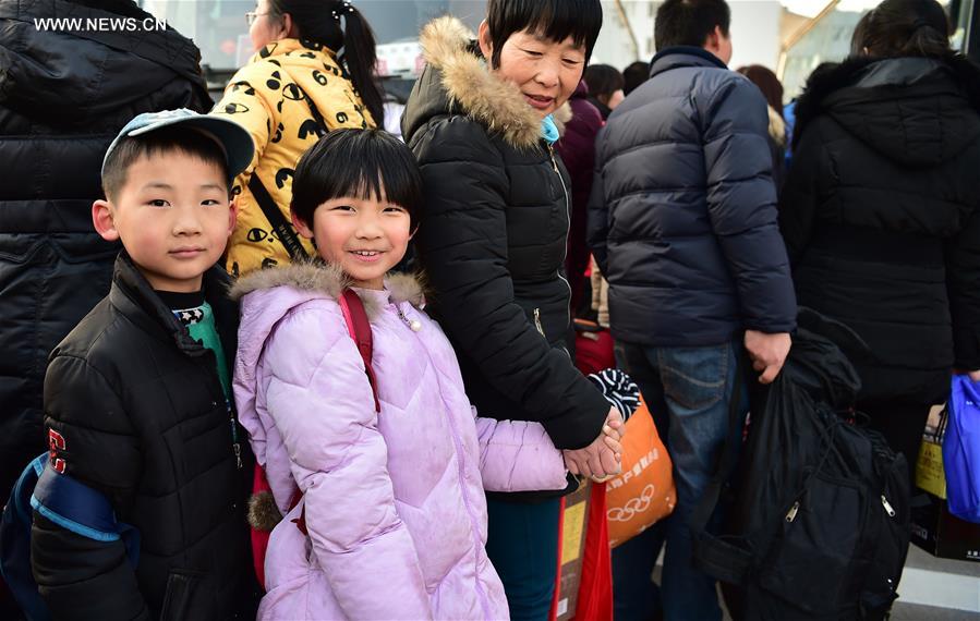 CHINA-ANHUI-FUYANG-FREE COACH-MIGRANT WORKERS (CN)