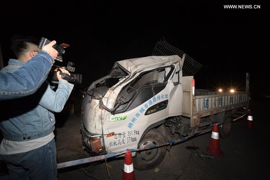 CHINA-HUNAN-ROAD ACCIDENT (CN)