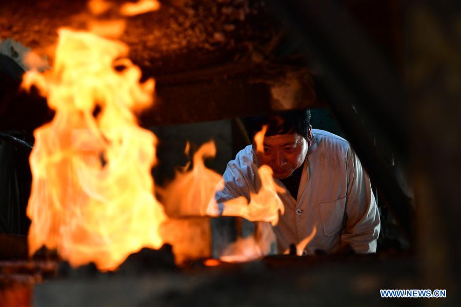 CHINA-HENAN-TANGXI SWORD-MANUFACTURING (CN)