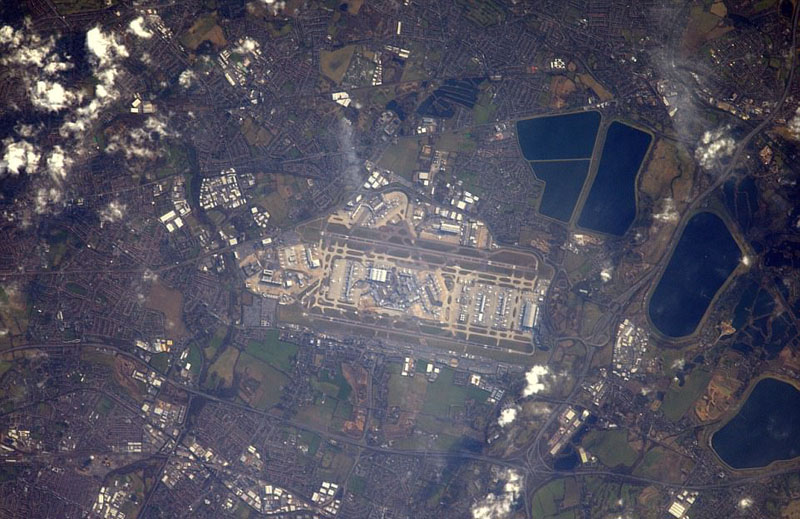 空間站視角！法國宇航員震撼拍攝全球機場【5】