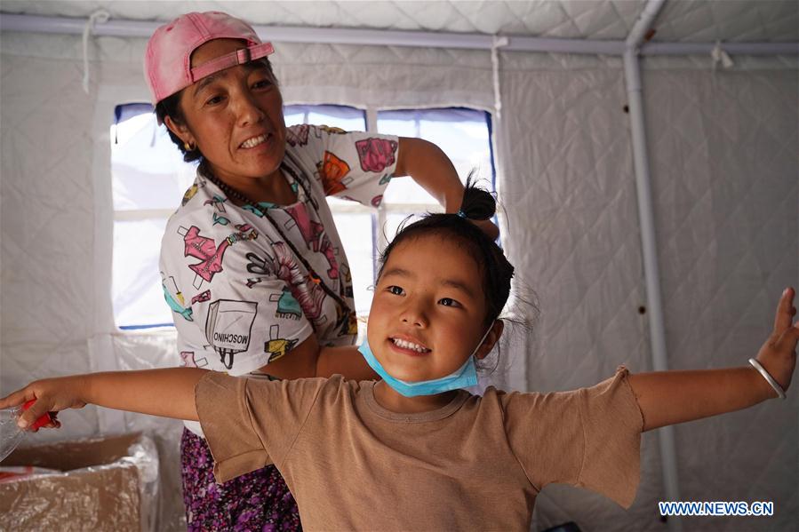 CHINA-SICHUAN-JIUZHAIGOU-EARTHQUAKE-TENT(CN)