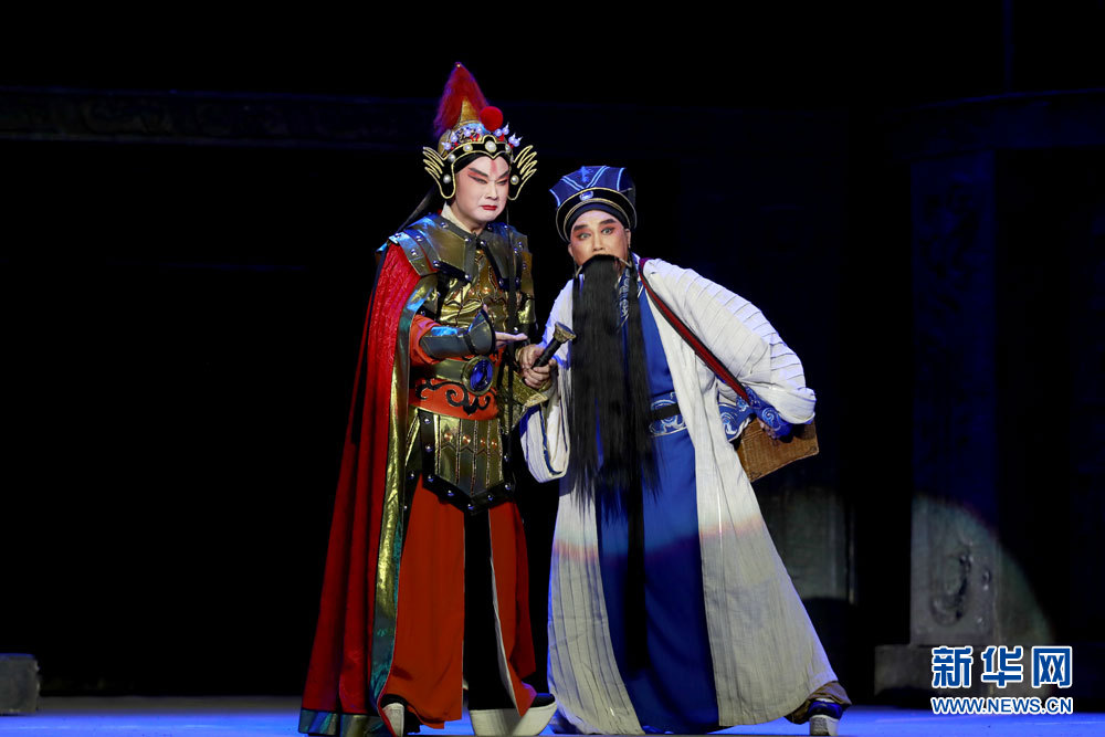 戏曲进校园 豫剧名家李树建走进北大清华