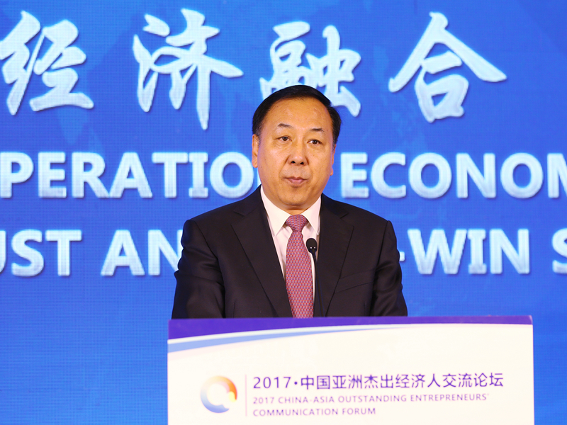梅新育 五千万人口_海南省五届人大常委会第十一次会议在海口召开(4)