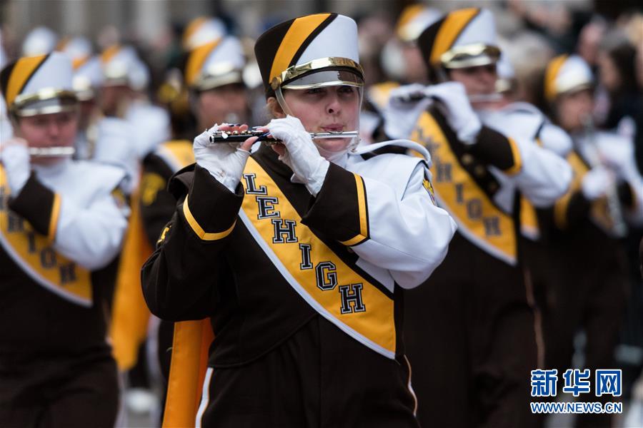 �����ʣ���2���׶ؾ���Ѳ��ϲӭ����