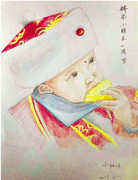 女警与孩子聚少离多 用彩铅画记录其成长