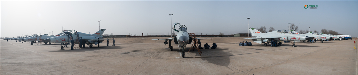 �ذ�ʵ��ѵ�� ���ܹ���ĳ�ͼ߽̻����С���������3��