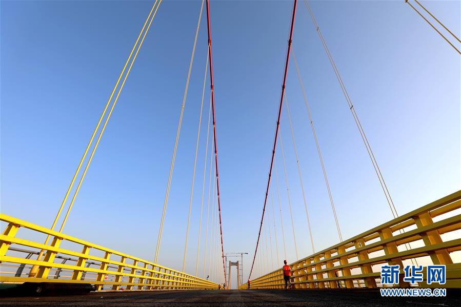 �����ʣ���4���������羶���������ͨ���ڼ�