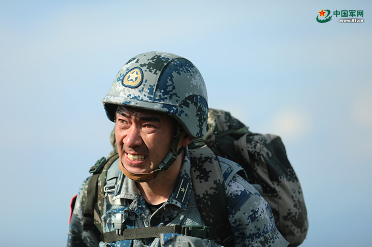 只要有“雷神”队长在，就没有完不成的任务！ 第1页