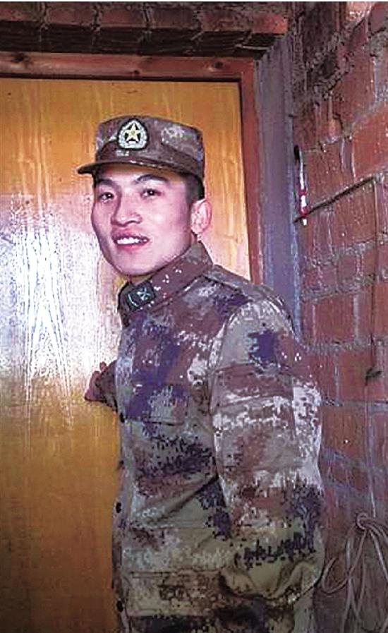 中國軍人：負重前行隻為你能歲月靜好