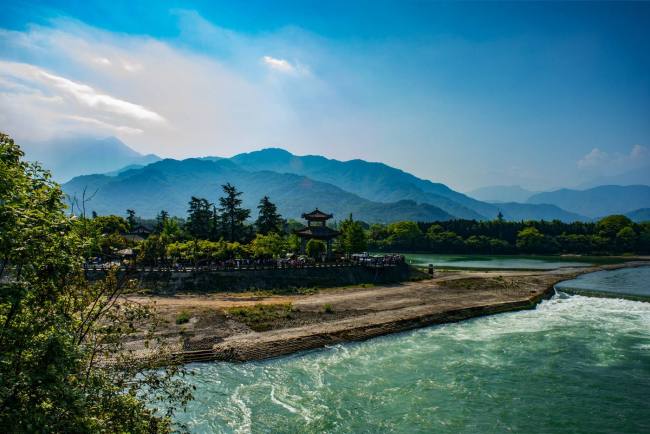 The Dujiangyan irrigation system [File photo: cctv.com]