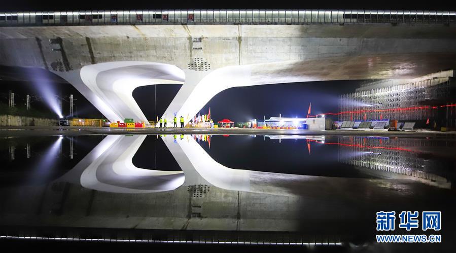 #�����ã���3��Ϋ�ո��ٹ�·ת���ųɹ�ת��