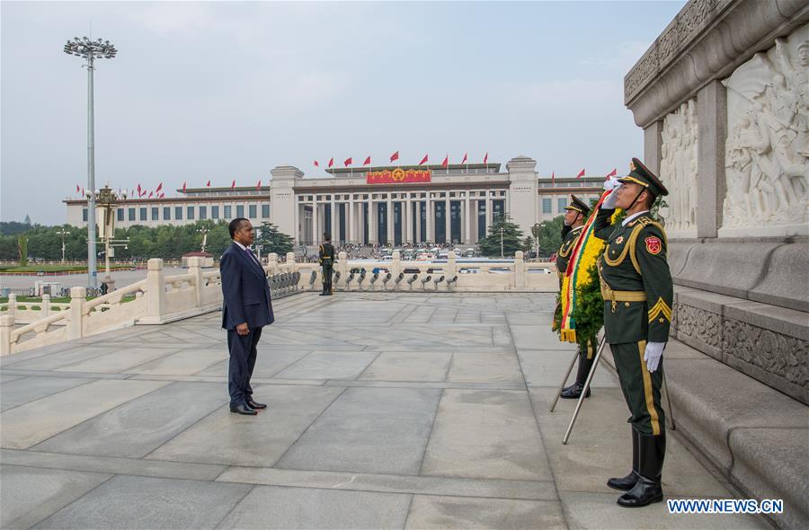 CHINA-BEIJING-REPUBLIC OF CONGO-PRESIDENT-MONUMENT-TRIBUTE (CN)