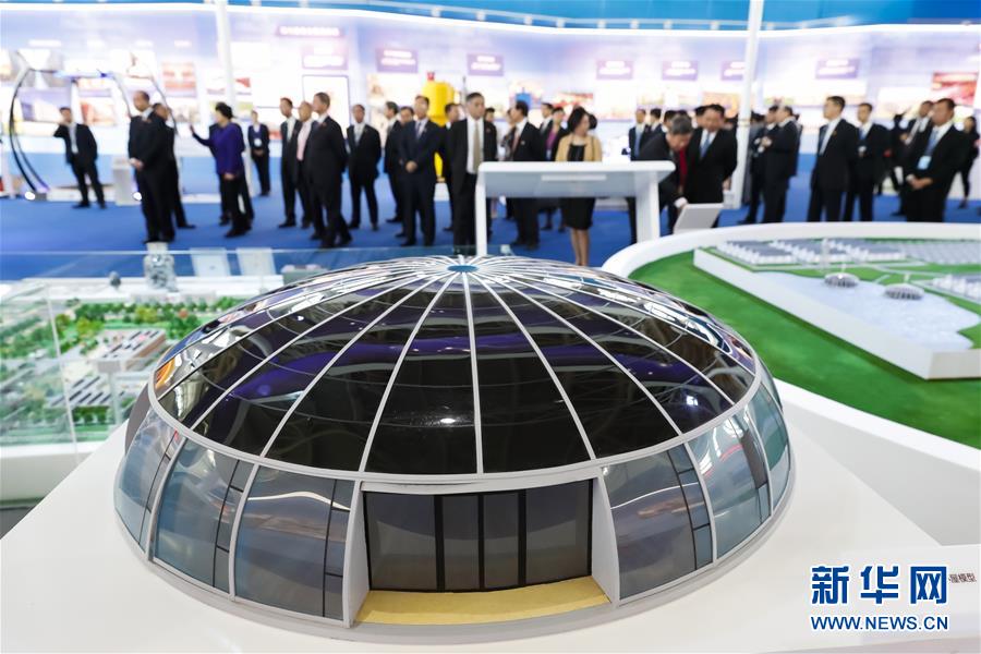 （社会）（1）宁夏回族自治区成立60周年大型成就展开幕