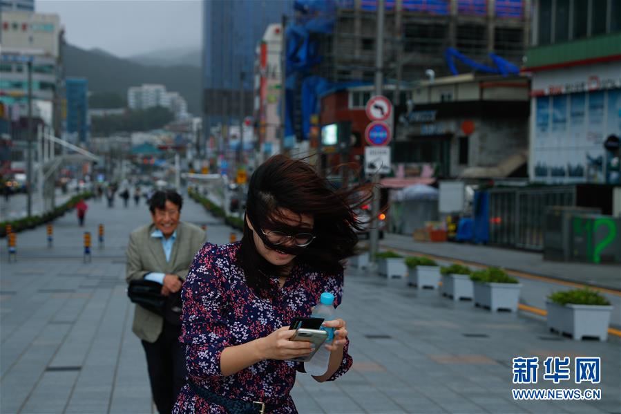 �����ʣ���4��̨�硰���ݡ���½����