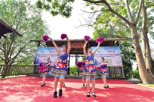 南宁市江南区平话节庆带旺农旅产业