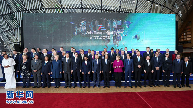Chinese Premier Li Keqiang and other leaders form Asian and European countries take photo at the 12th Asia-Europe Meeting (ASEM) Summit in Brussels on October 19, 2018. [Photo: Xinhua]