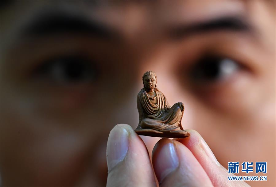 （图片故事）（1）木艺“鸳鸯刀”