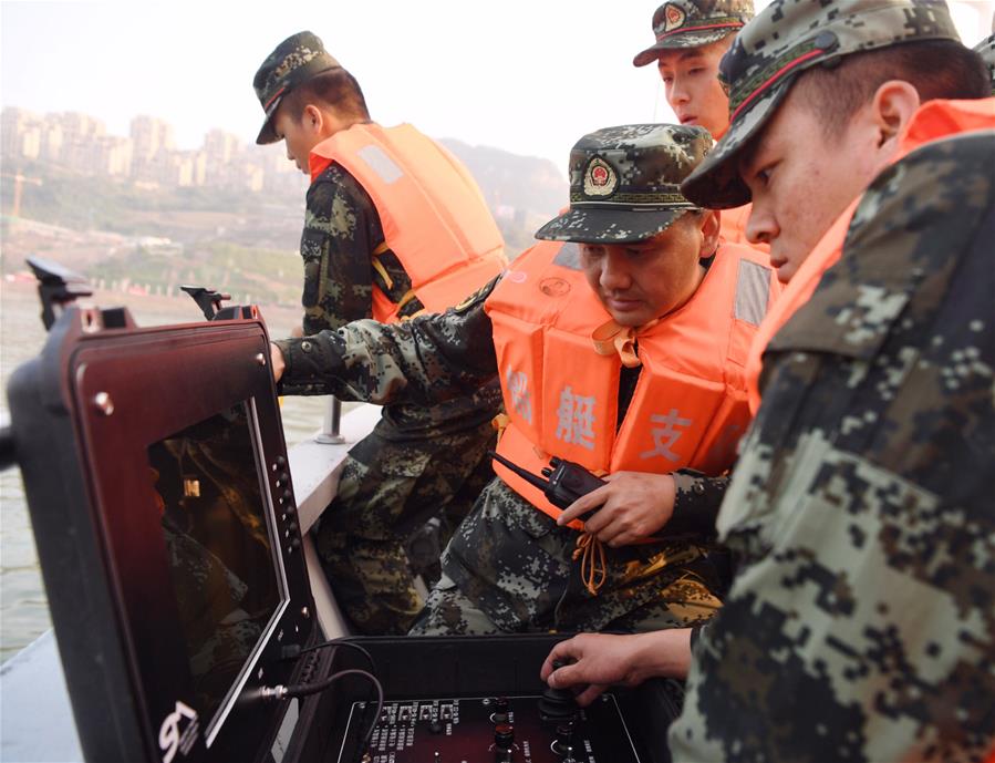 CHINA-CHONGQING-BUS CRASH-RESCUE (CN)