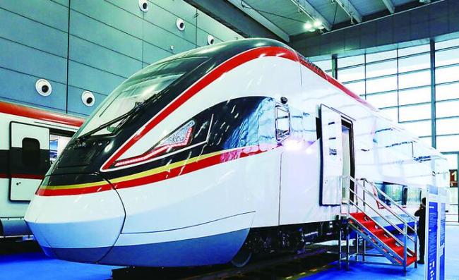 A double decker with eight compartments, developed by China's train maker CRRC Zhuzhou Locomotive Co. Ltd., is shown at the Rail+Metro China 2018 in Changsha, Hunan Province. [File Photo: Zhuzhou Evening News]   