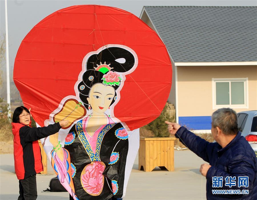 #(图片故事)(1)民间手艺人痴迷风筝20载