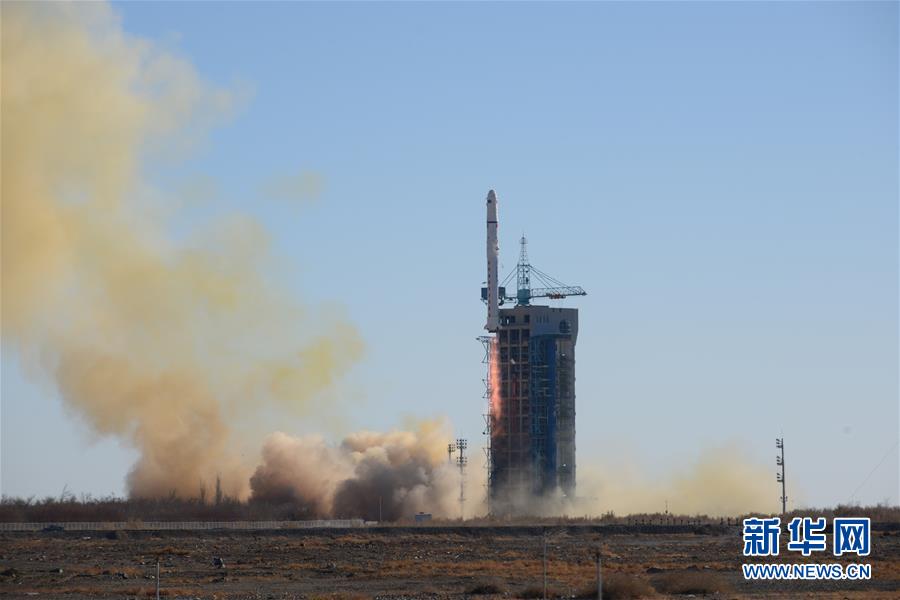 我國成功發(fā)射沙特-5A/5B衛(wèi)星 搭載發(fā)射10顆小衛(wèi)星