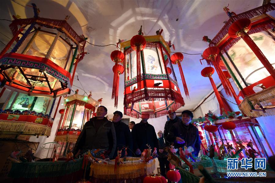 #（社會(huì)）（1）制作“走馬燈”迎新年