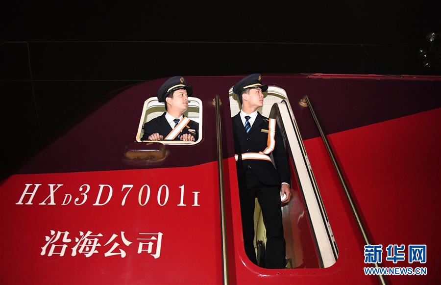 ����ע���ˡ�ͼƬ���£���10��������ҹ�ĸ����������ˡ�