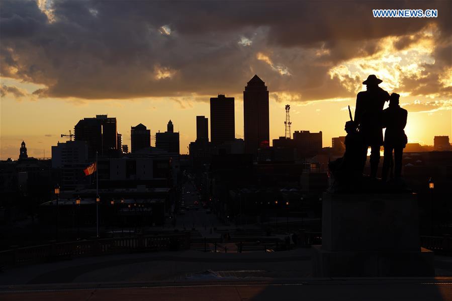 U.S.-IOWA-DES MOINES-CITY VIEW