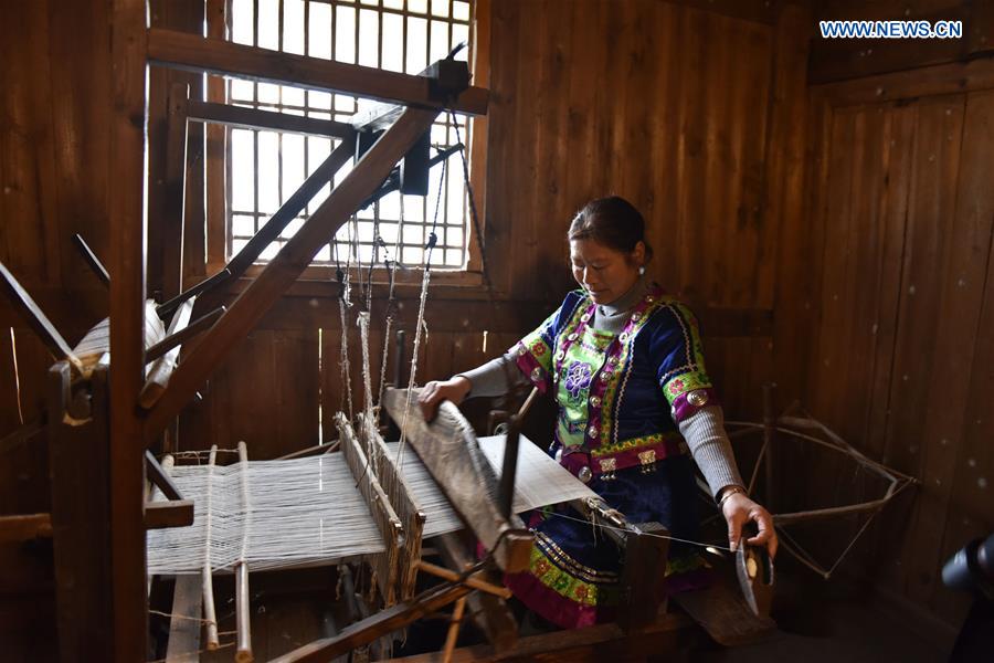 #CHINA-GUIZHOU-DONG CLOTH MAKING (CN)