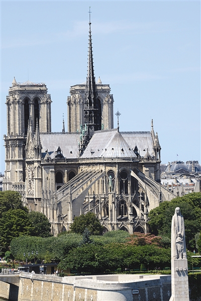 巴黎圣母院火灾初步排除人为纵火