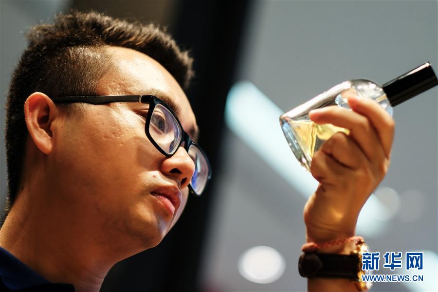 ����һ��һ·���߷���̳����8����ͨ���� �����빲