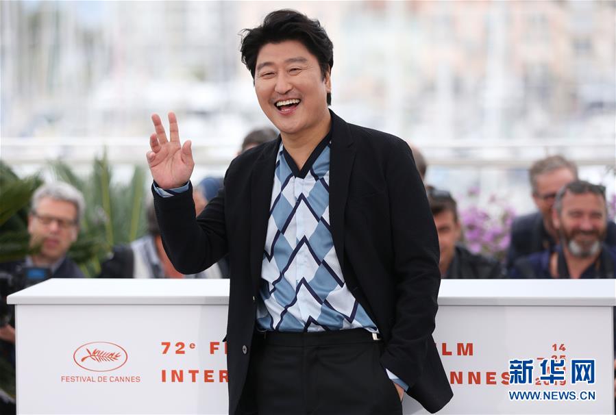 �����ʣ���10����ɵ�Ӱ�ڣ�����ӰƬ�������桷�������鵽�